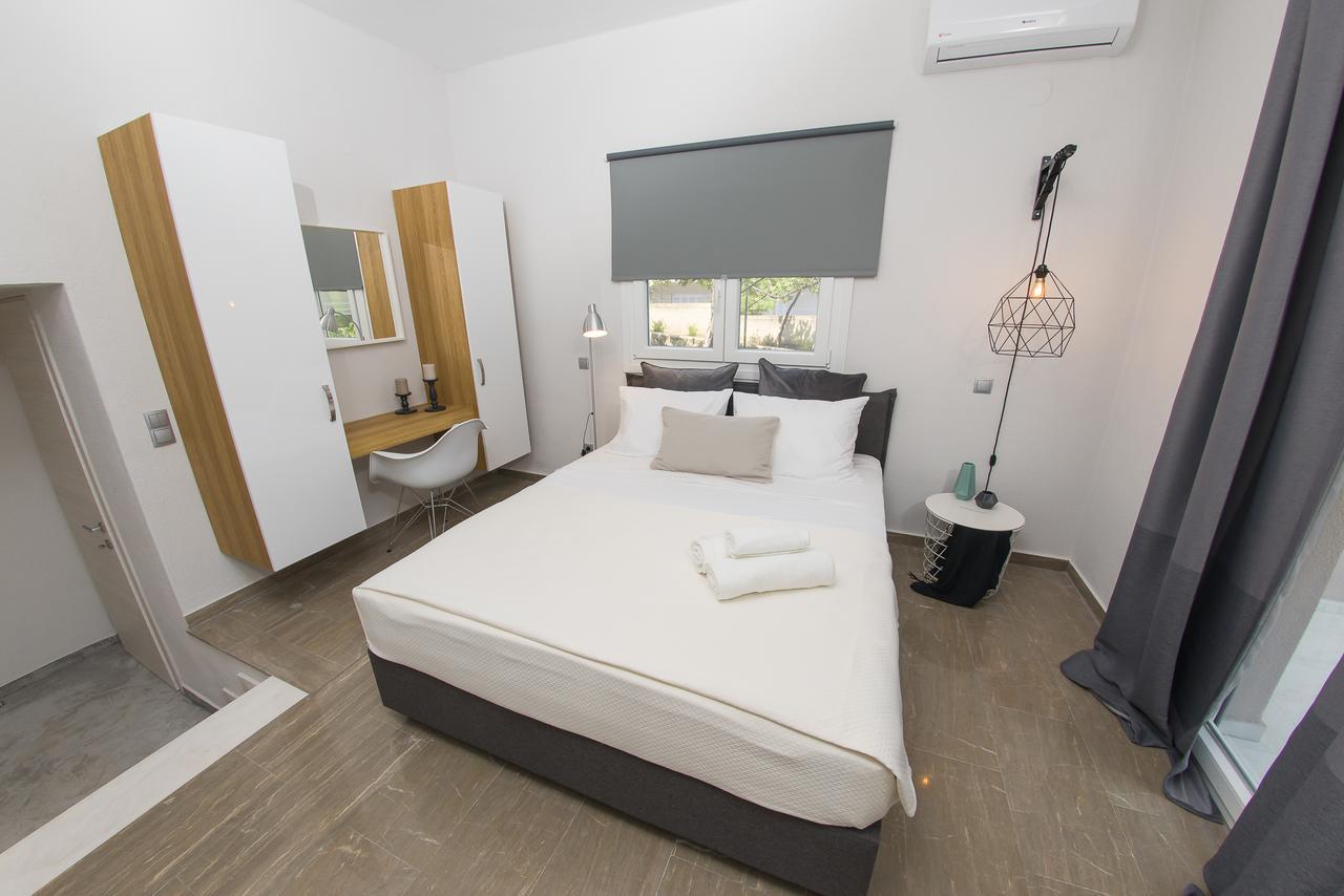Palio Grey Apartments Palaiontsiflikion Luaran gambar