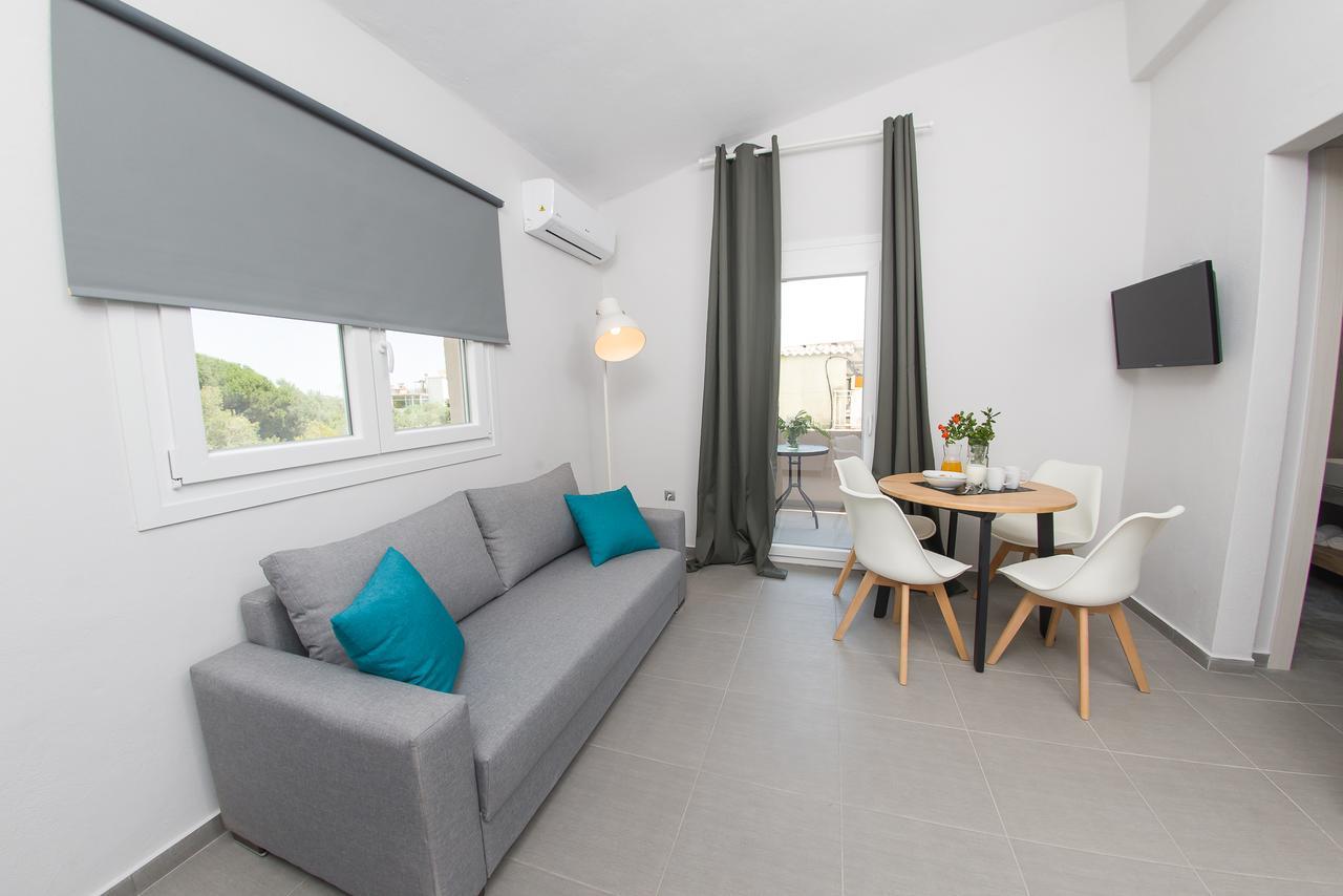 Palio Grey Apartments Palaiontsiflikion Luaran gambar