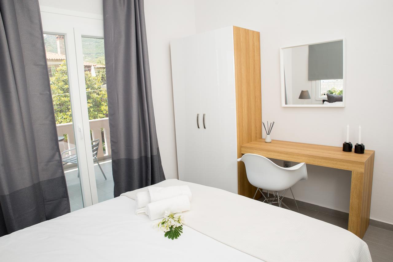 Palio Grey Apartments Palaiontsiflikion Luaran gambar