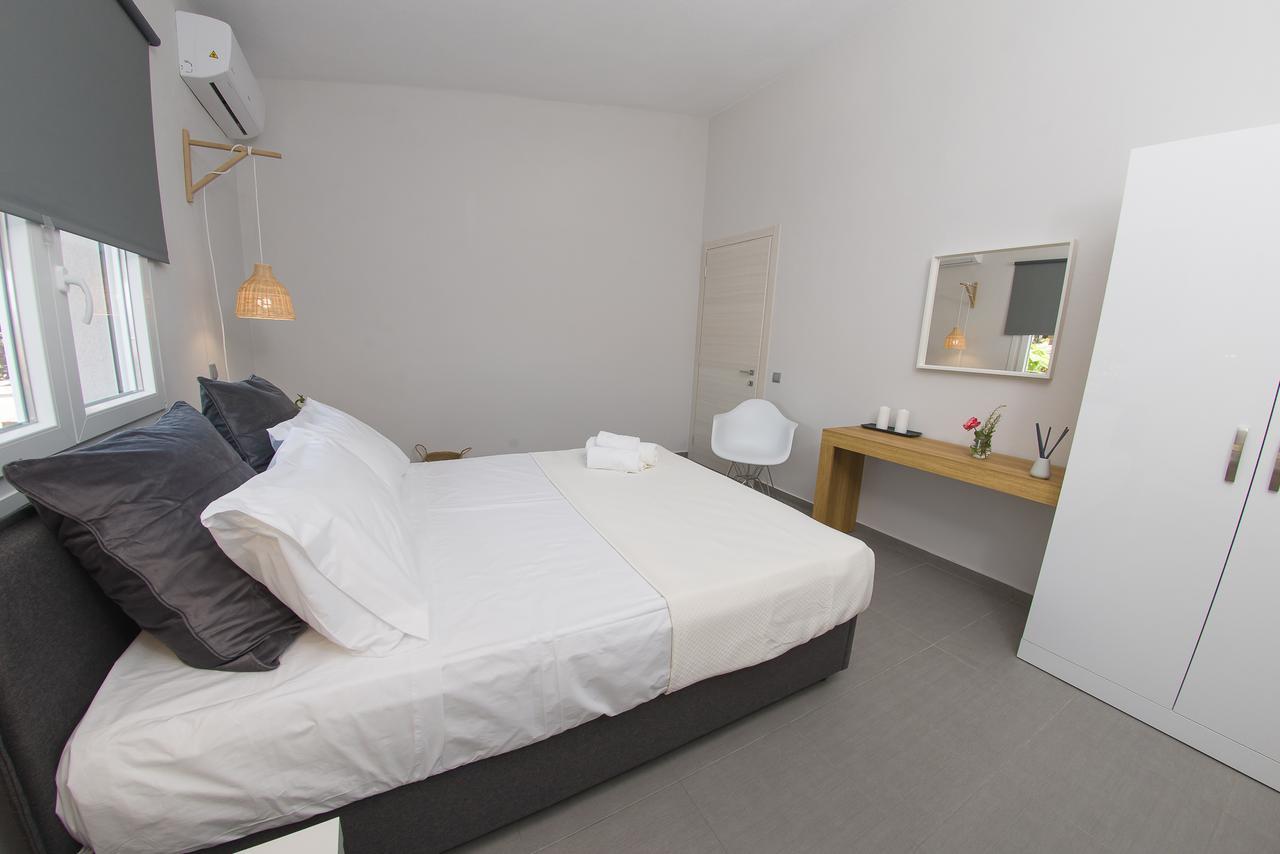 Palio Grey Apartments Palaiontsiflikion Luaran gambar